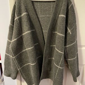 Oak and fort Grey plaid sweater/cardigan